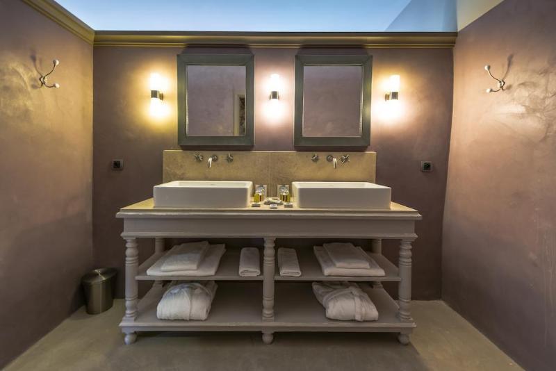 Hotel La Bastide Du Clos Des Roses - Les Collectionneurs