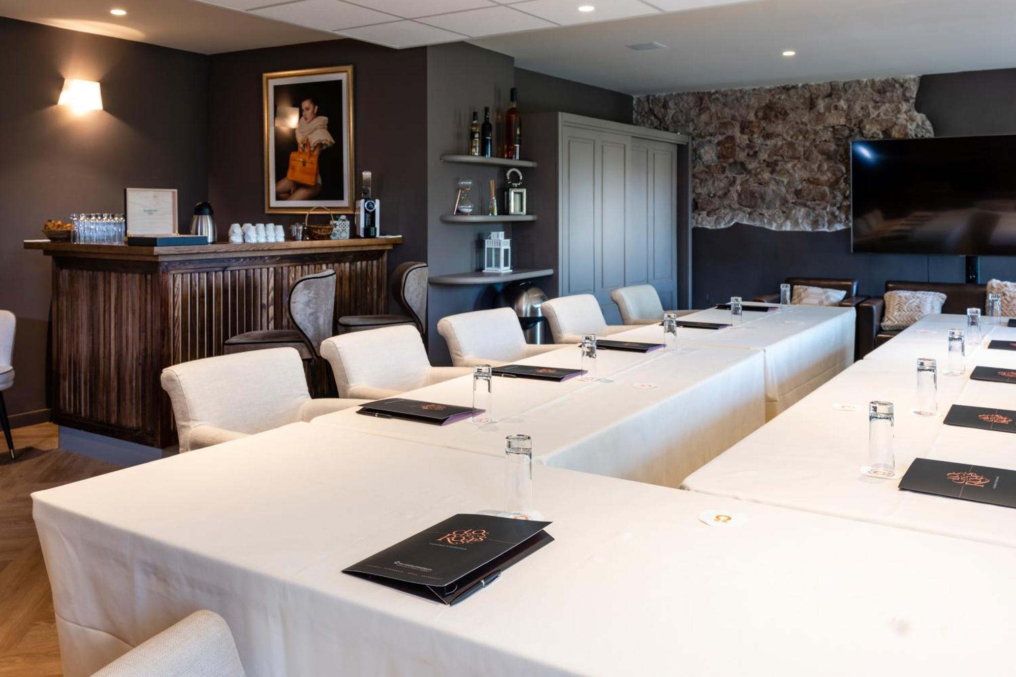 Hotel La Bastide Du Clos Des Roses - Teritoria 4*