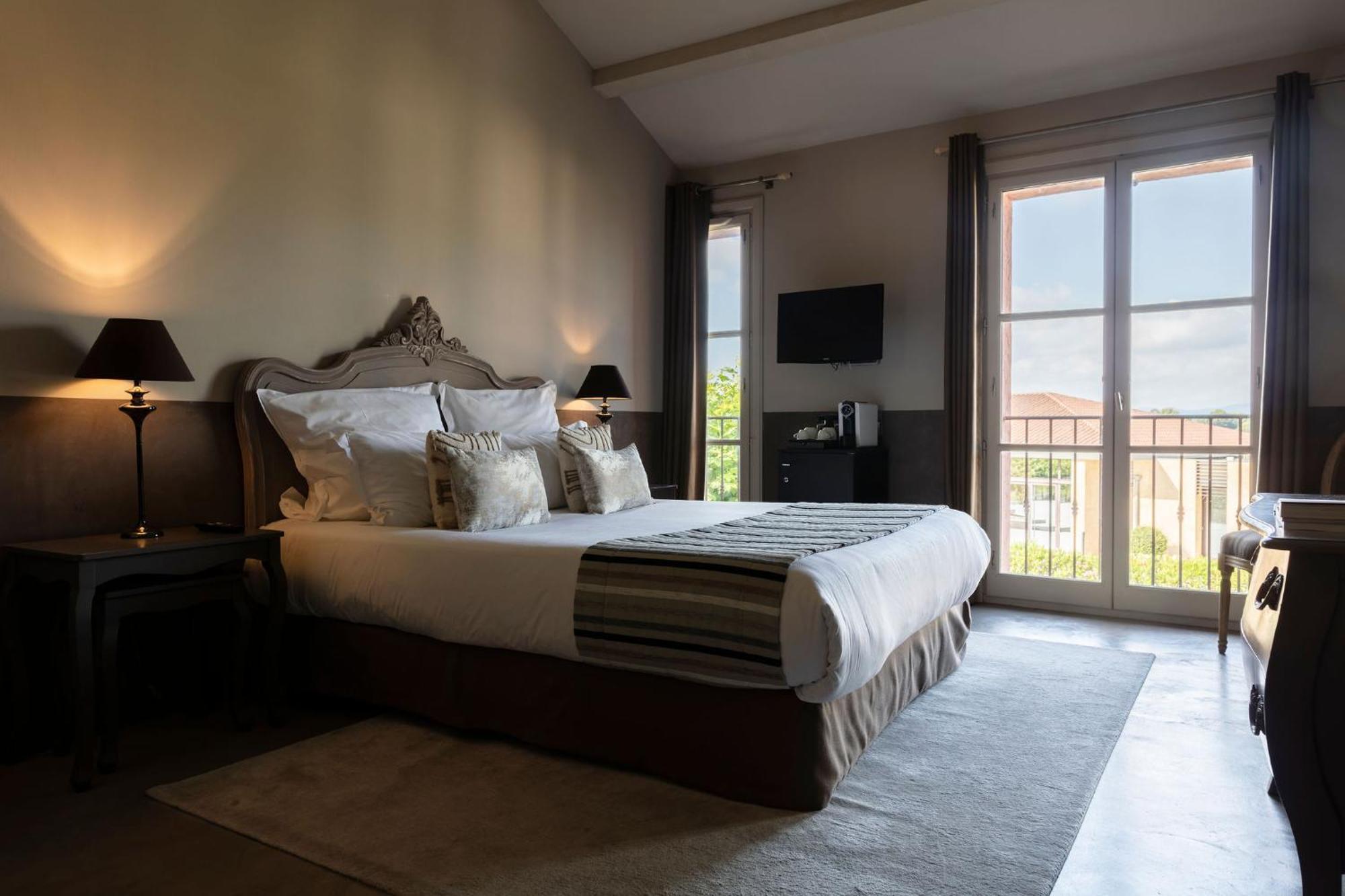 Hotel La Bastide Du Clos Des Roses - Teritoria 4*